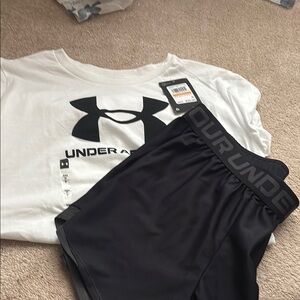 Under Armour White and Black Athletic Set
